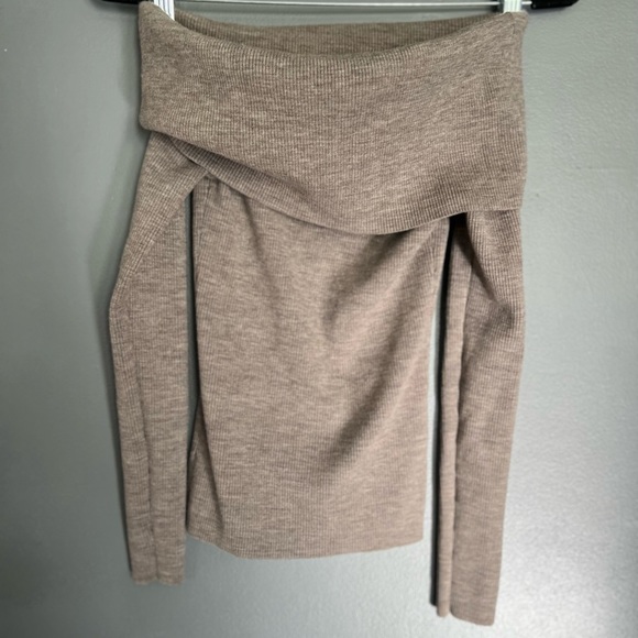 Wilfred Sweaters - Wilfred Nola Sweater - Size XS in Taupe